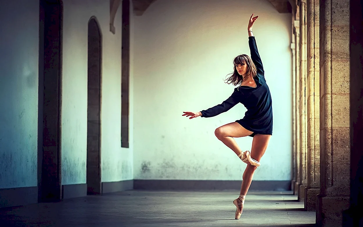 Анна Сигарга балерина. Красивая девушка