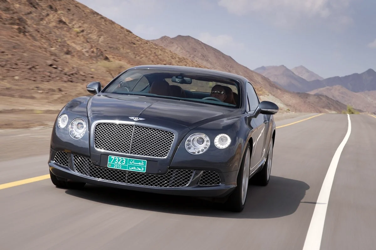 Bentley Continental gt 2011. Картинка