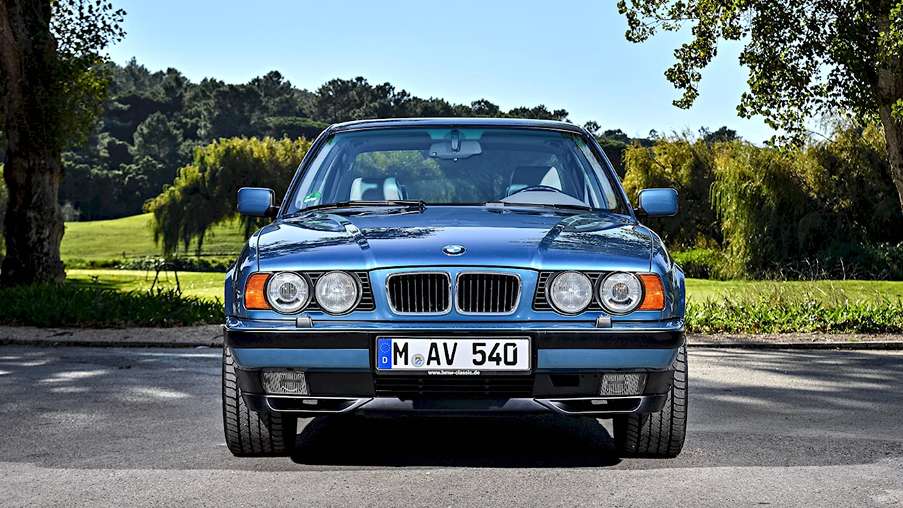 BMW 5 e34. Картинка