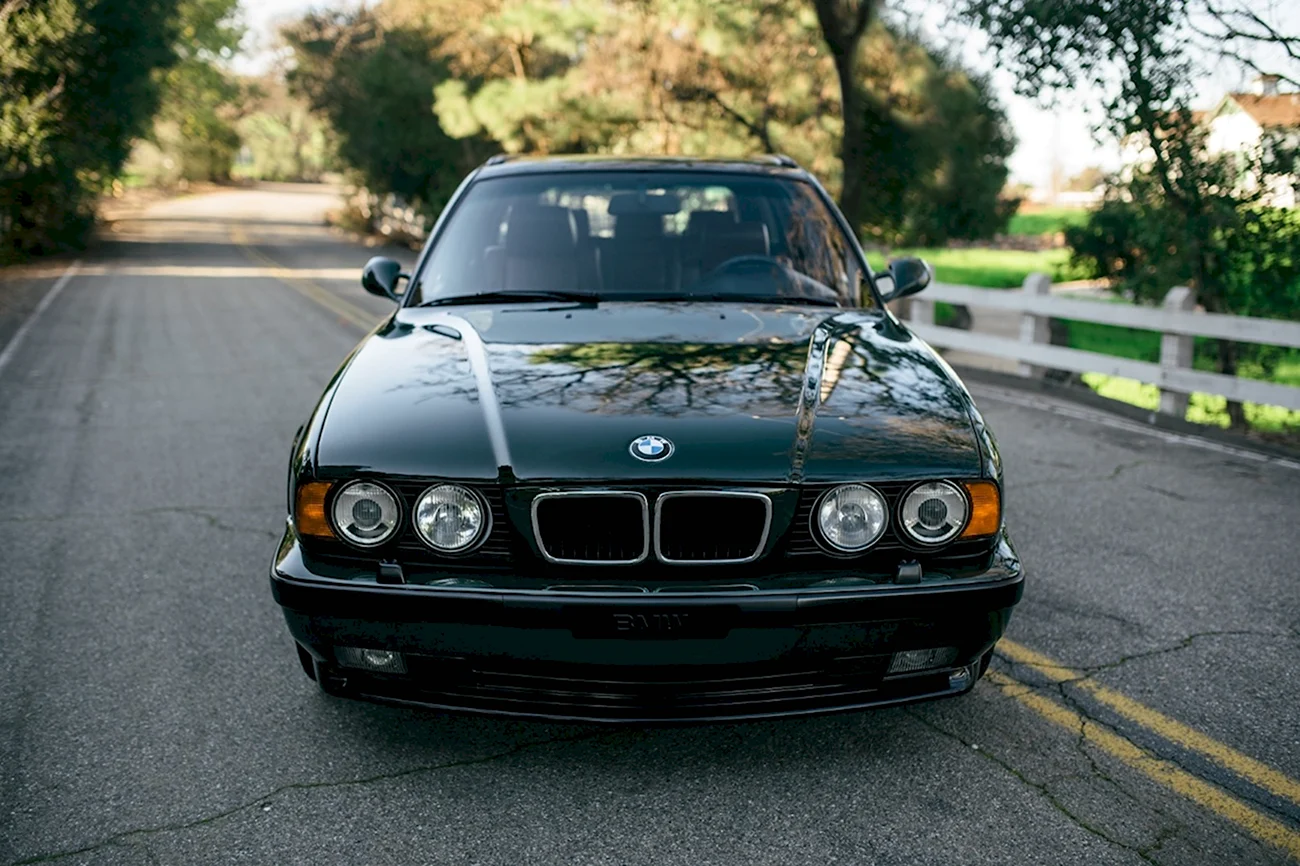 BMW 525 e34. Картинка