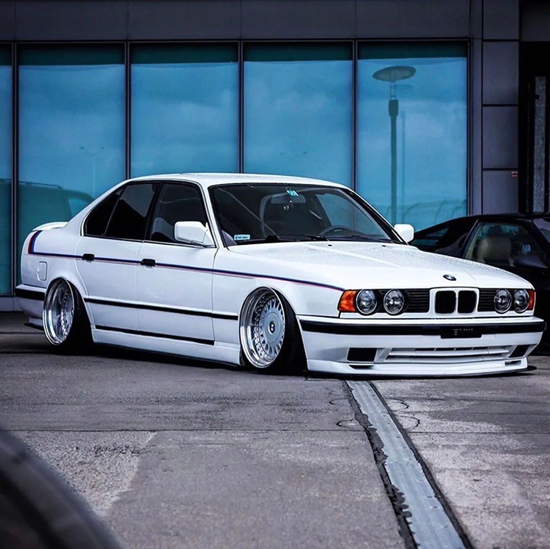 BMW e34. Картинка