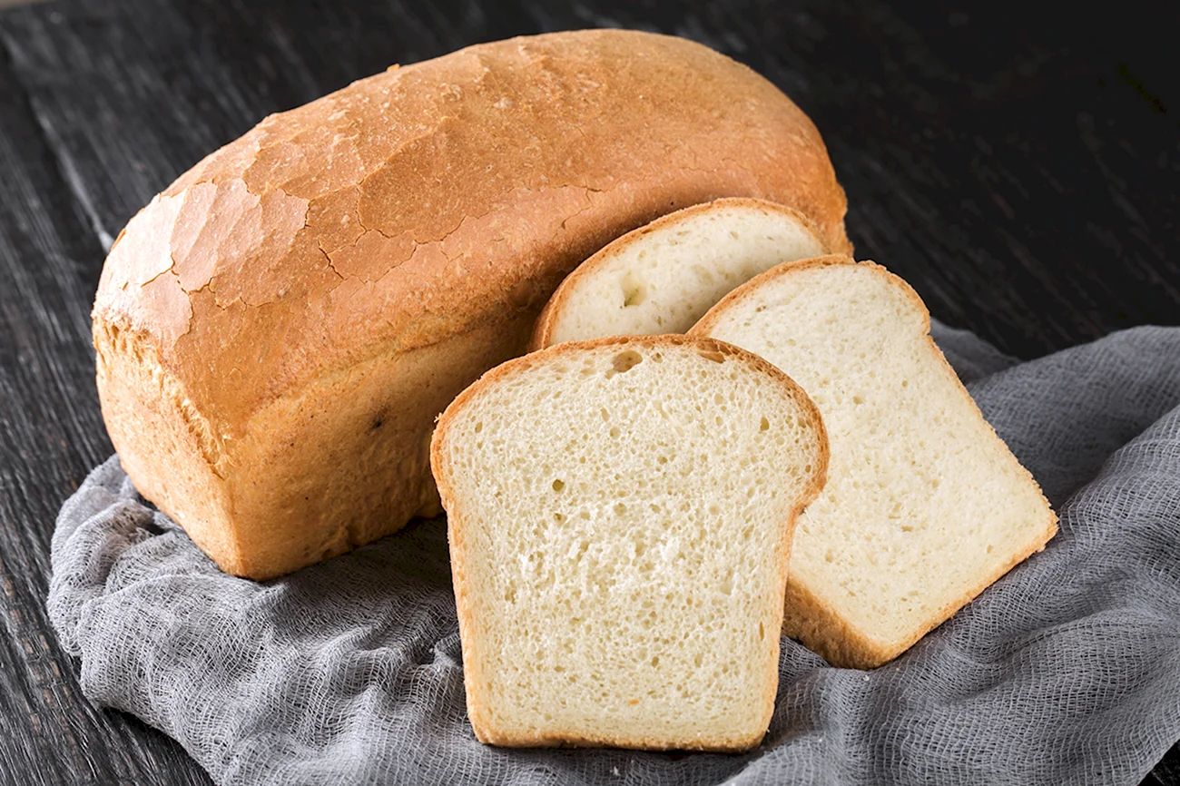 Буханка пшеничного хлеба. Картинка