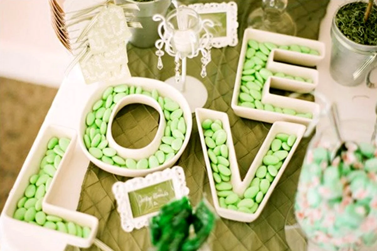 Декор для годика в зеленом цвете. Поздравление с годовщиной свадьбы