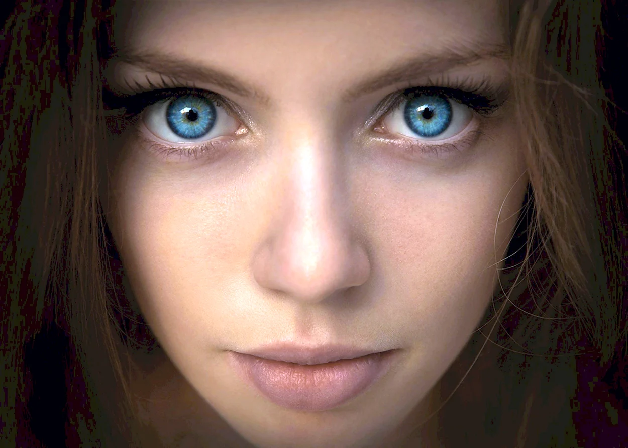 Девушка с синими глазами. Красивая девушка