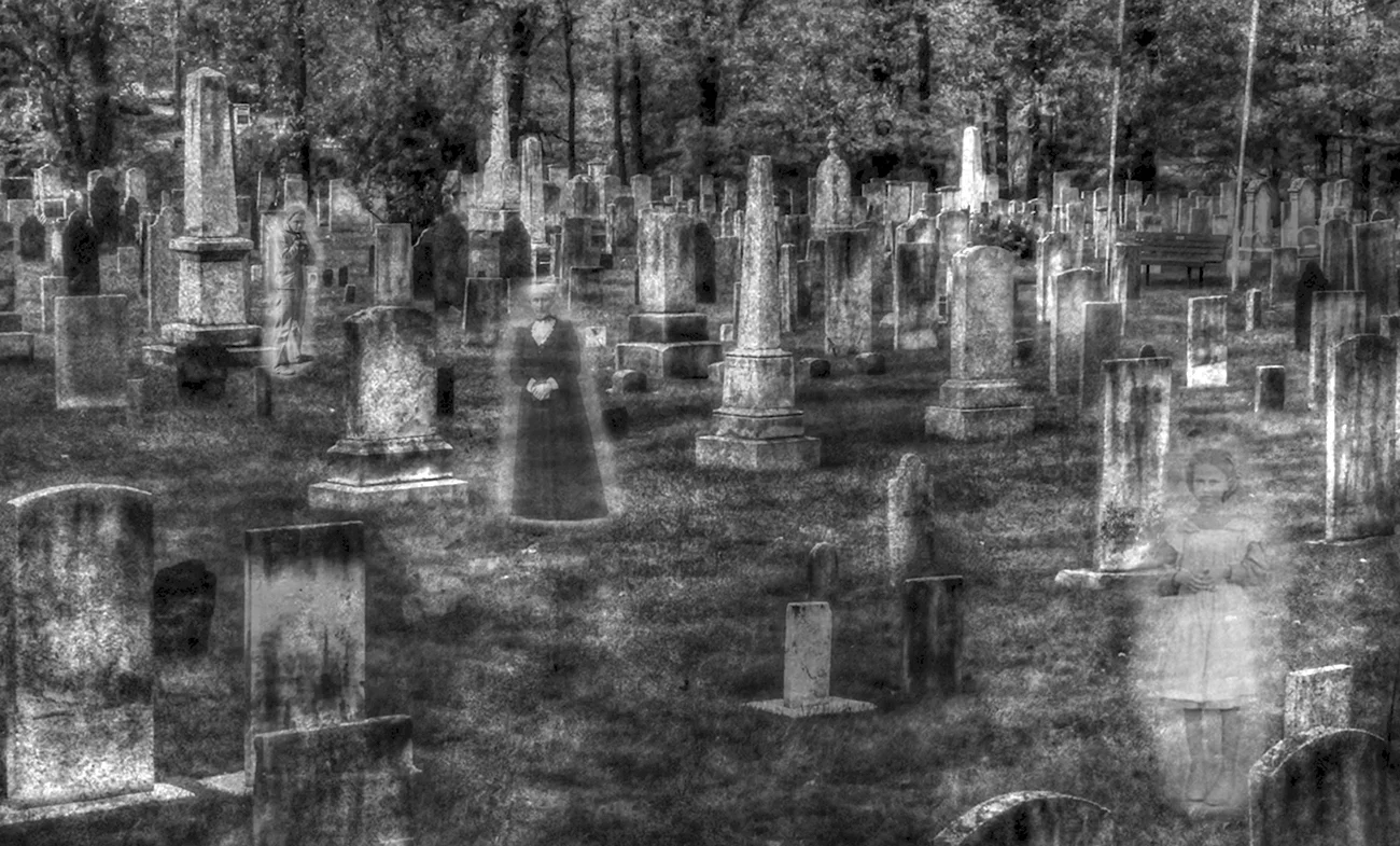 Духи призраки Фантомы кладбище. Картинка