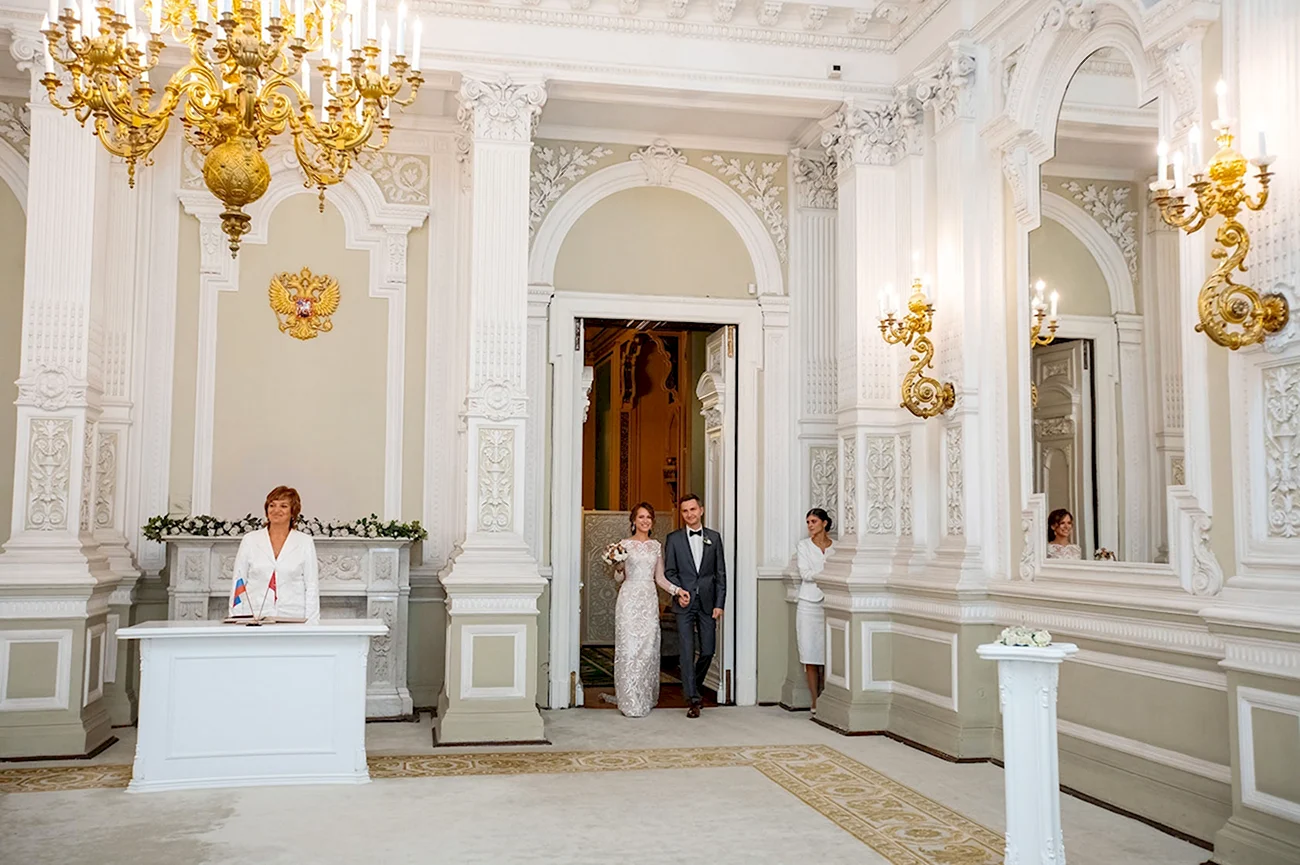 Дворец бракосочетания на английской набережной в Санкт-Петербурге. Красивая картинка
