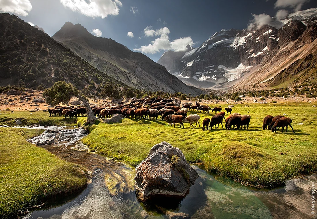 Фанские горы Памир. Красивая картинка