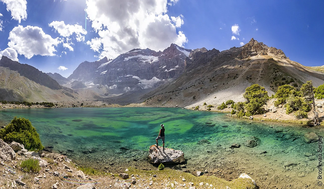 Фанские озера Таджикистан. Красивая картинка