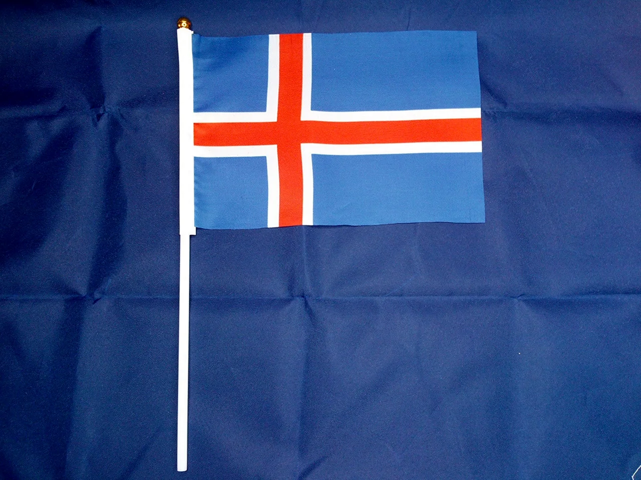 Флаг Исландии 90х135 эконом. Картинка