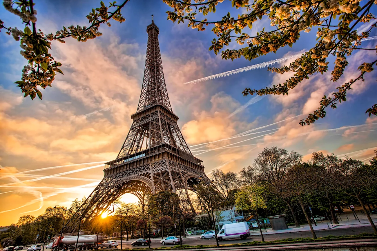 Франция Париж Эйфелева башня. Картинка