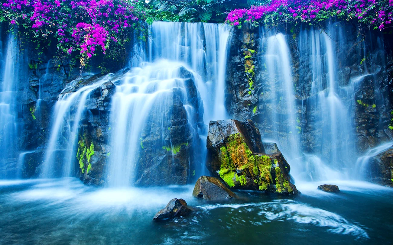 Гавайские водопады. Красивая картинка
