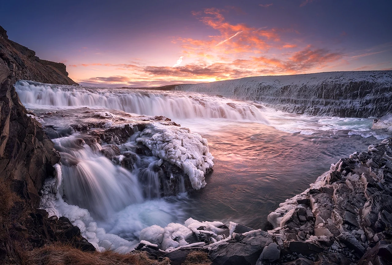 Гюдльфосс Исландия. Красивая картинка