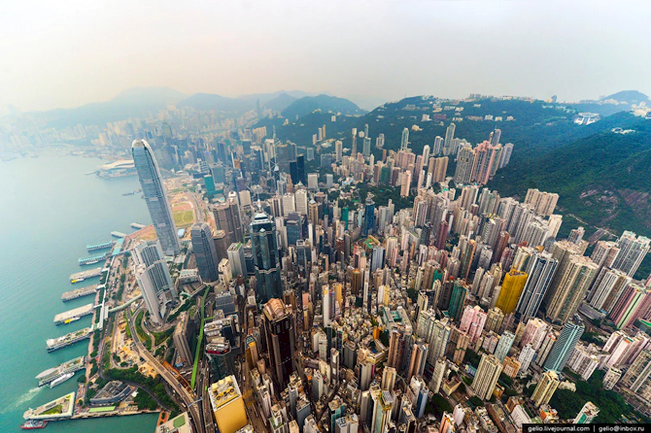 Гонконг с высоты птичьего полета. Картинка
