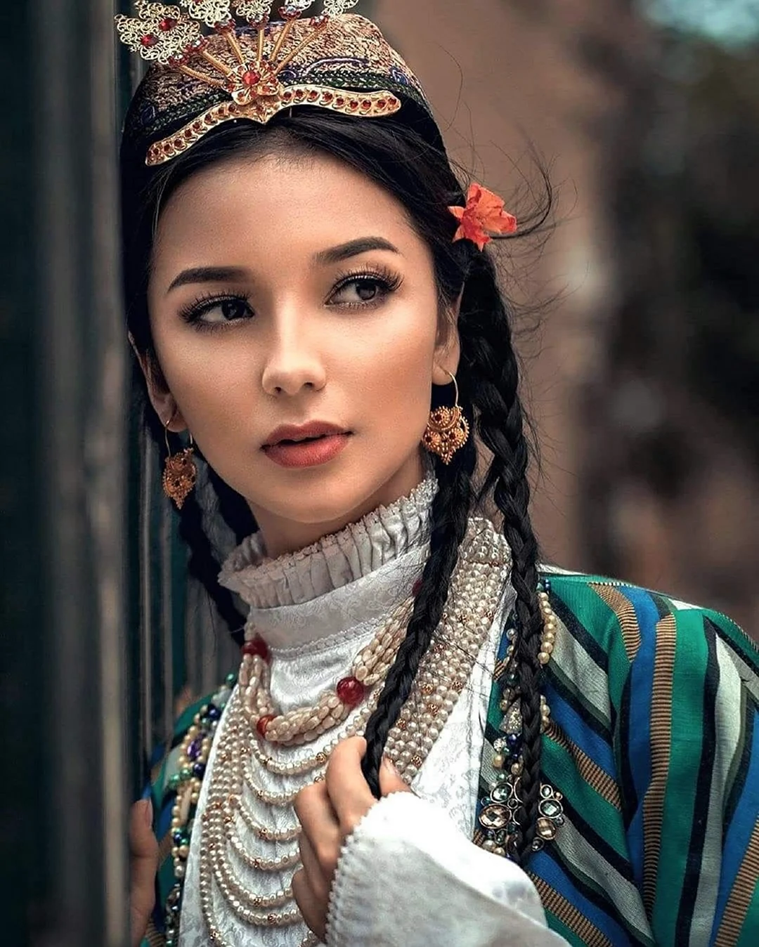 ГУЛИНАЧЖА уйгурка. Красивая девушка