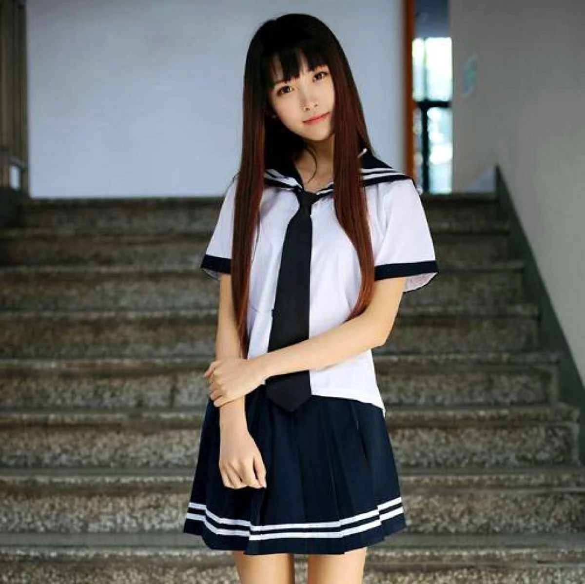 Японская Школьная форма сейфуку. Красивая девушка