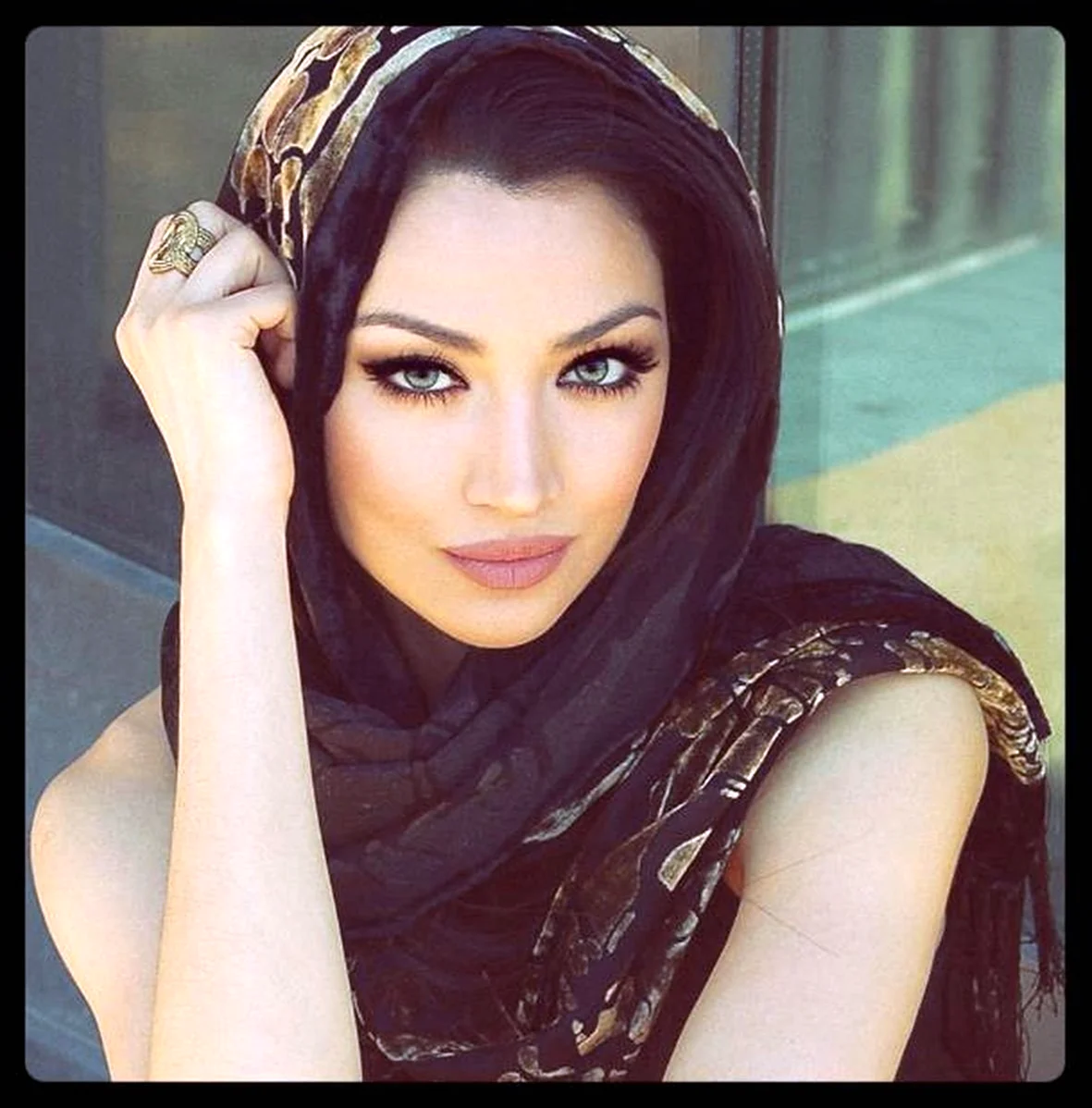 Иранская модель Клаудия Линкс. Красивая девушка