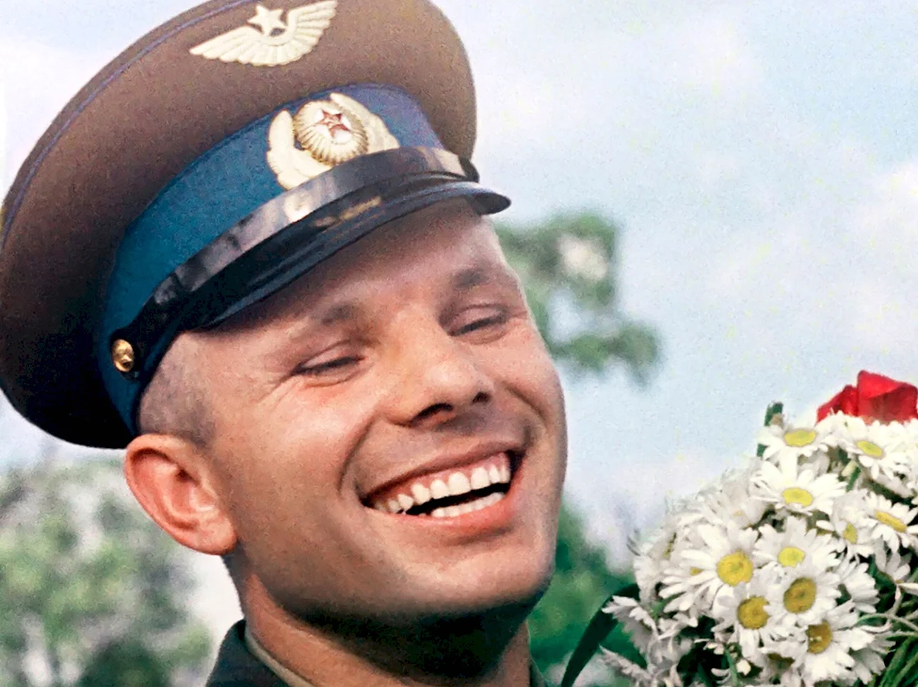 Юрий Гагарин улыбка. Картинка