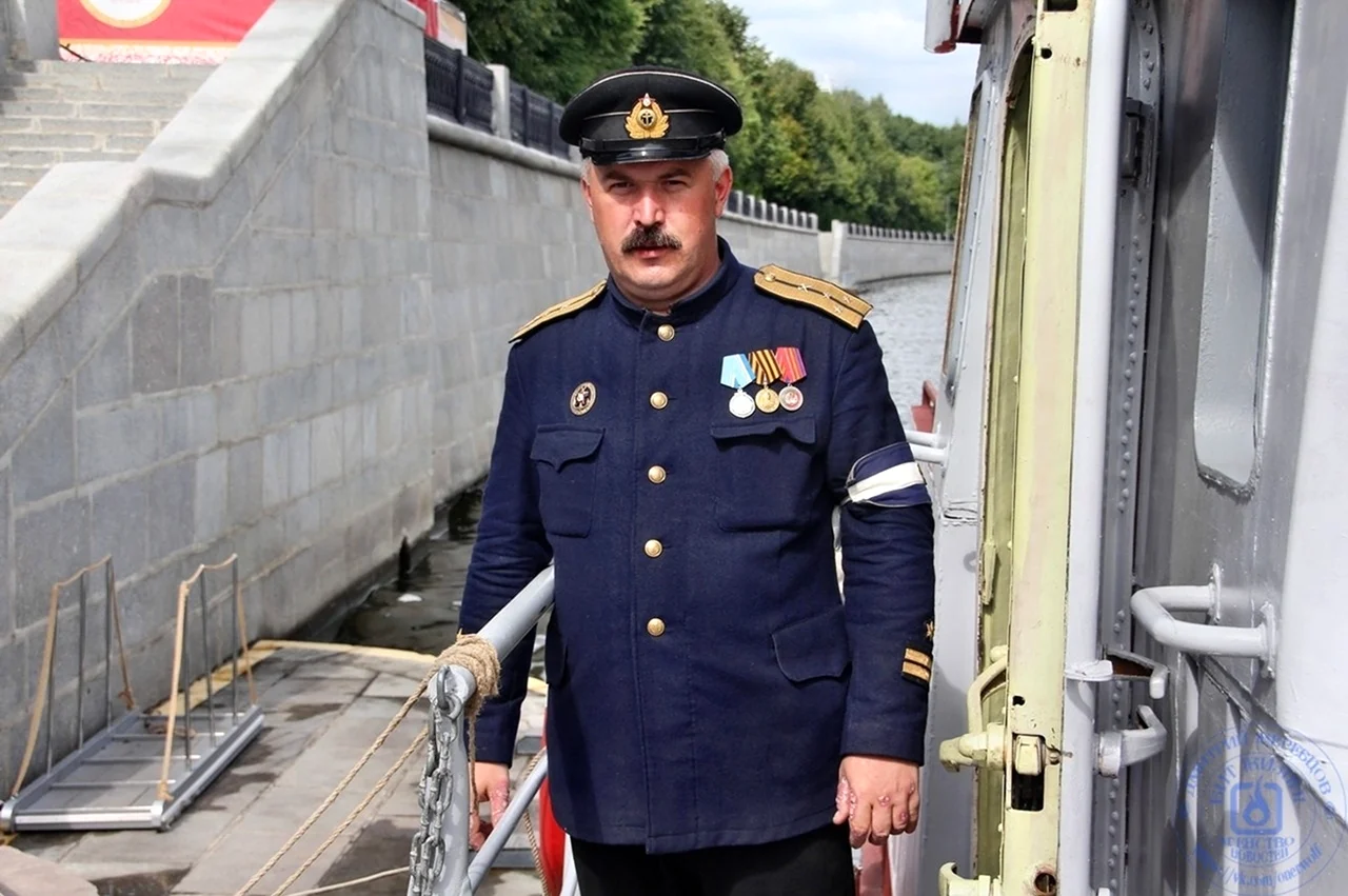Капитан корабля ВМФ России. Поздравление