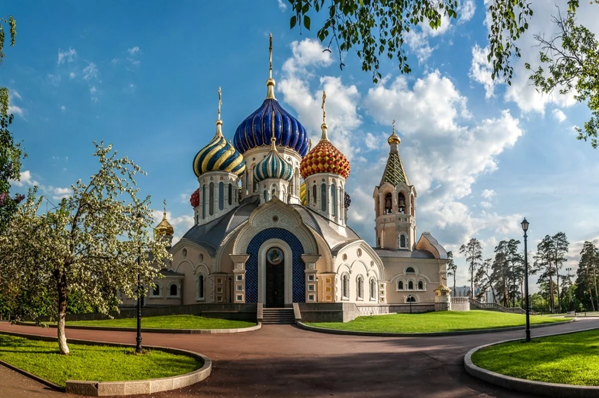 Христианская православная Церковь Москва. Красивая картинка