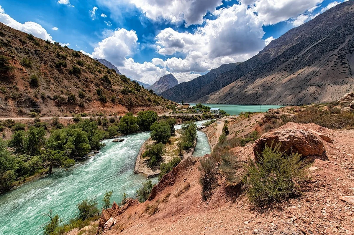 Худжанд-Искандеркуль Таджикистан. Красивая картинка