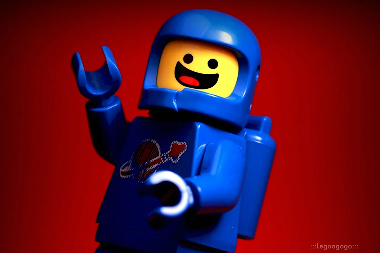 LEGO Benny. Картинка из мультфильма