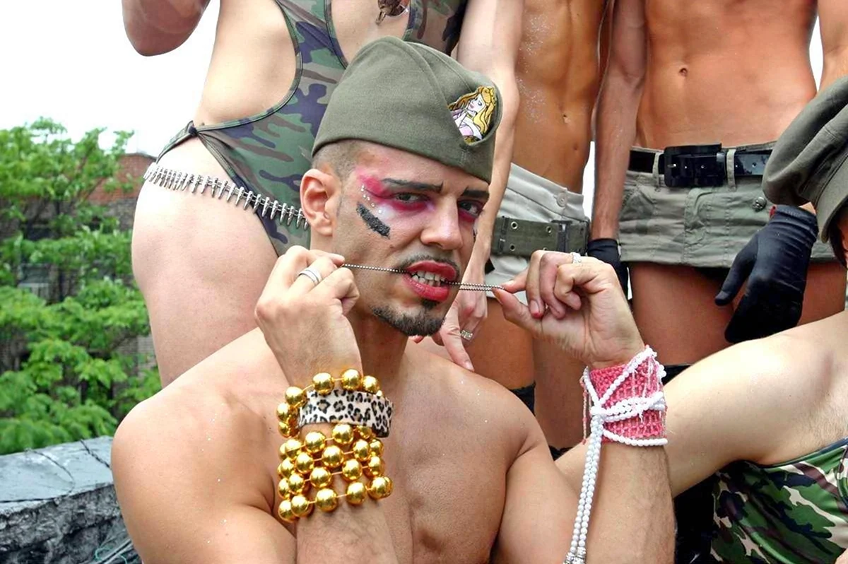 ЛГБТ войска. Поздравление