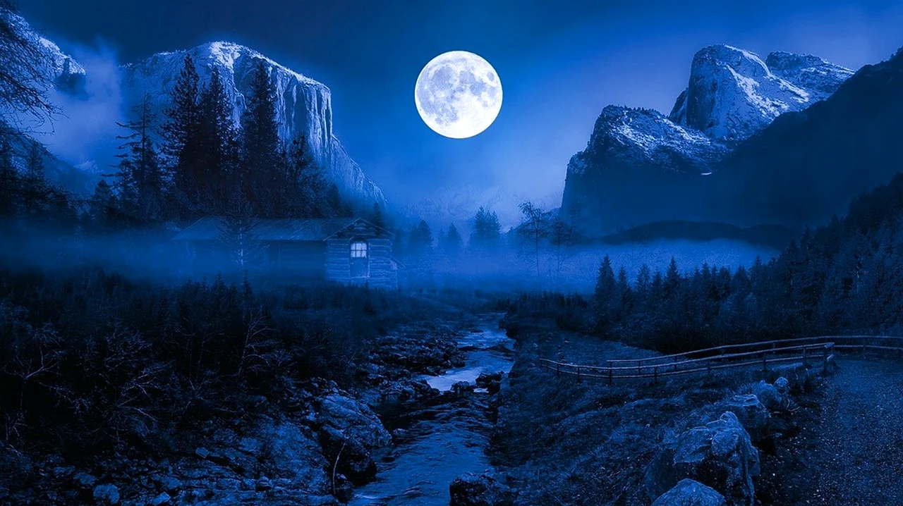 Лунный пейзаж. Красивая картинка