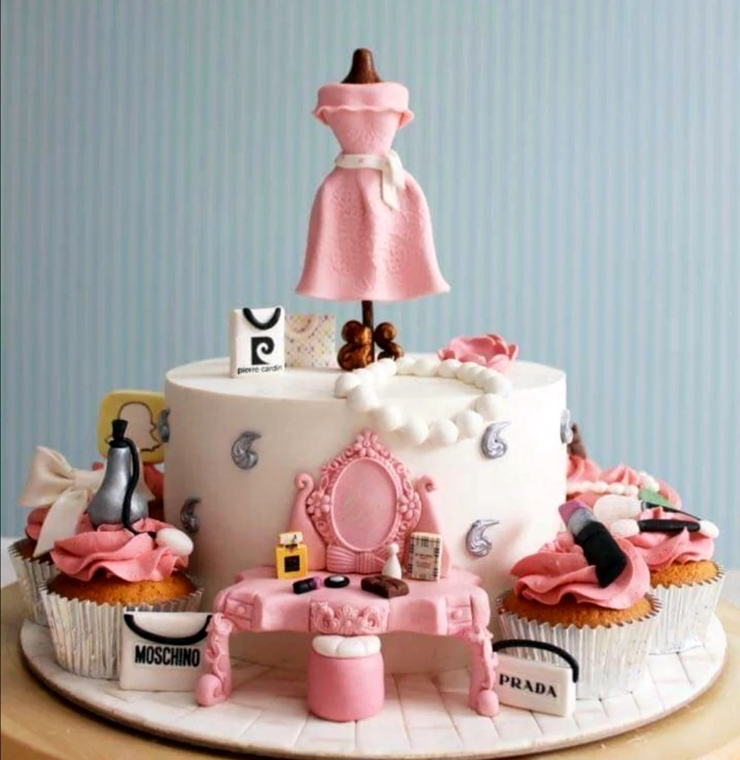 Модный торт для девочки. Красивая картинка