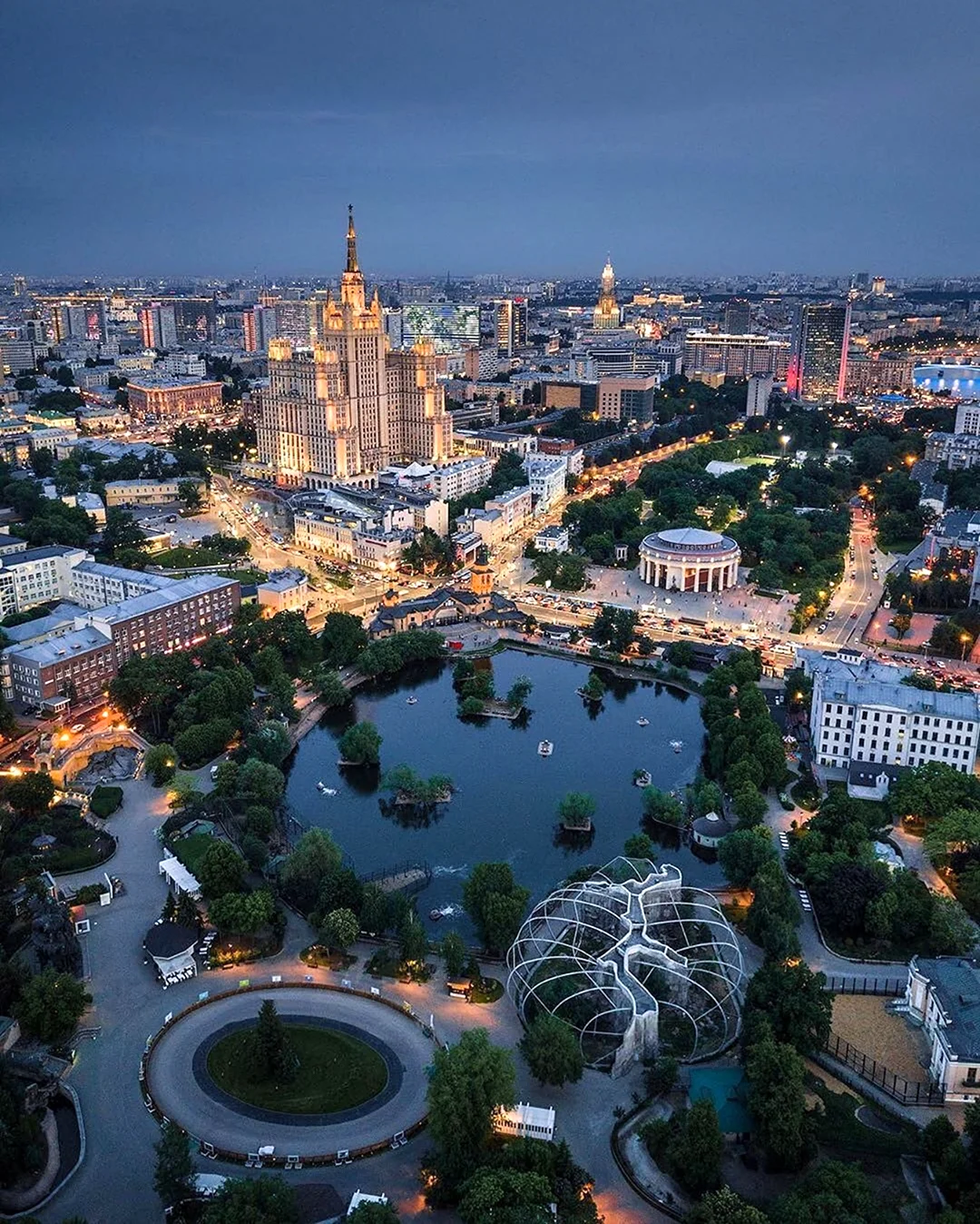 Московский зоопарк с высоты птичьего полета. Красивая картинка