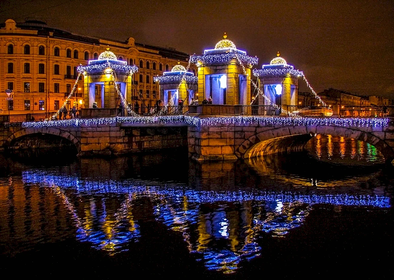 Мост Ломоносова в Санкт-Петербурге ночью. Красивая картинка