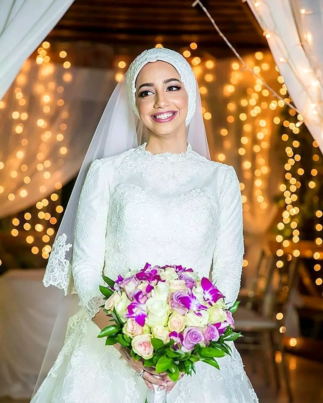 Невесты в хиджабе 2021. Красивая девушка