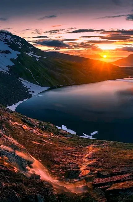 Норвегия фьорды закат. Красивая картинка