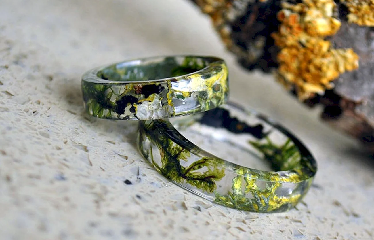 Обручальные кольца из нефрита. Поздравление с годовщиной свадьбы