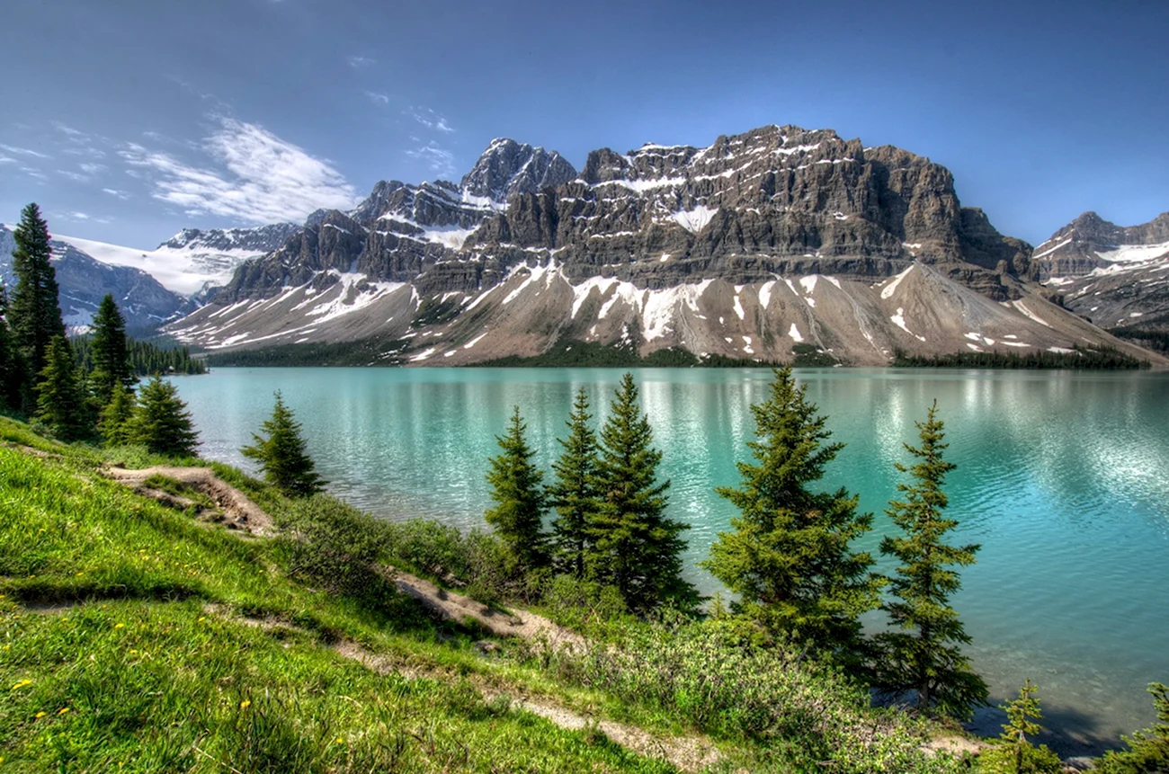 Озеро БОУ Канада. Красивая картинка