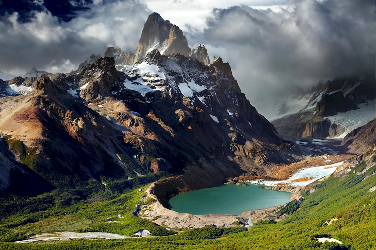 Патагония Аргентина озеро горы. Поздравление