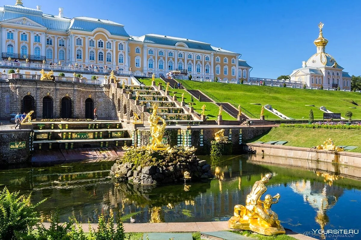 Петергофский дворец в Санкт-Петербурге. Красивая картинка