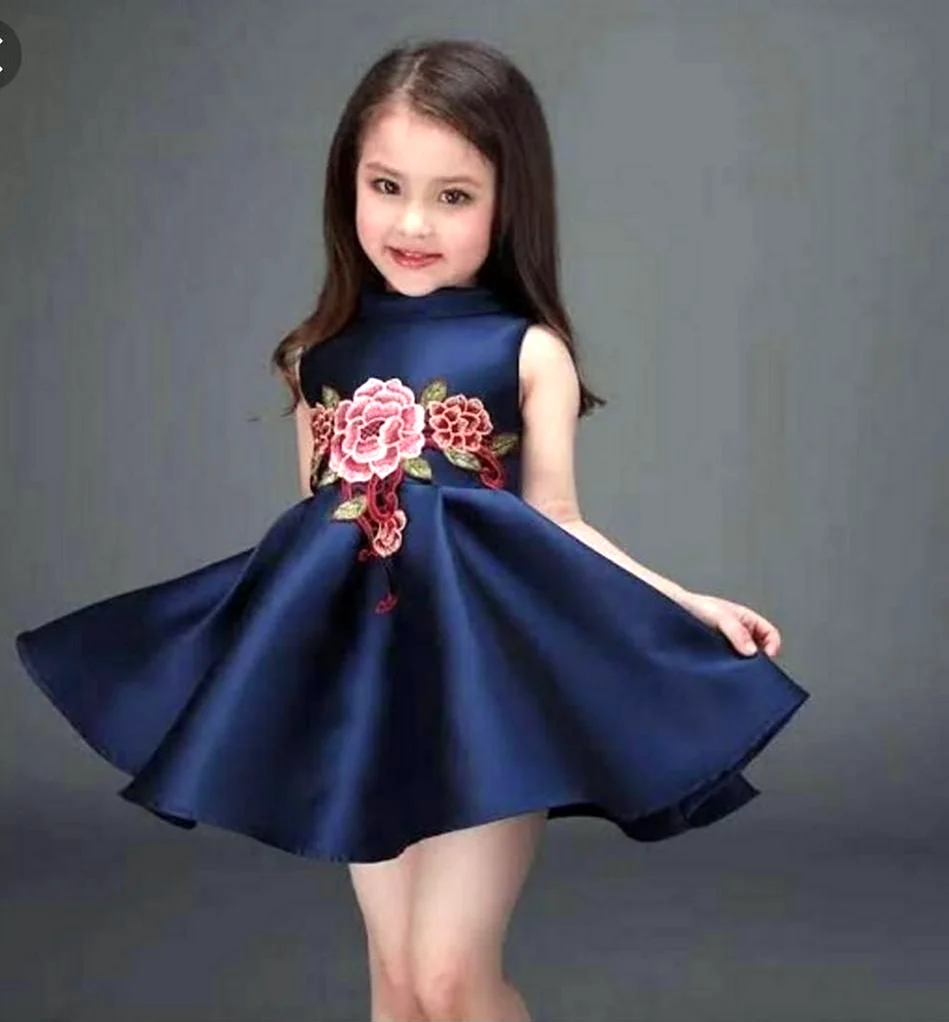 Платье для девочки. Красивая картинка