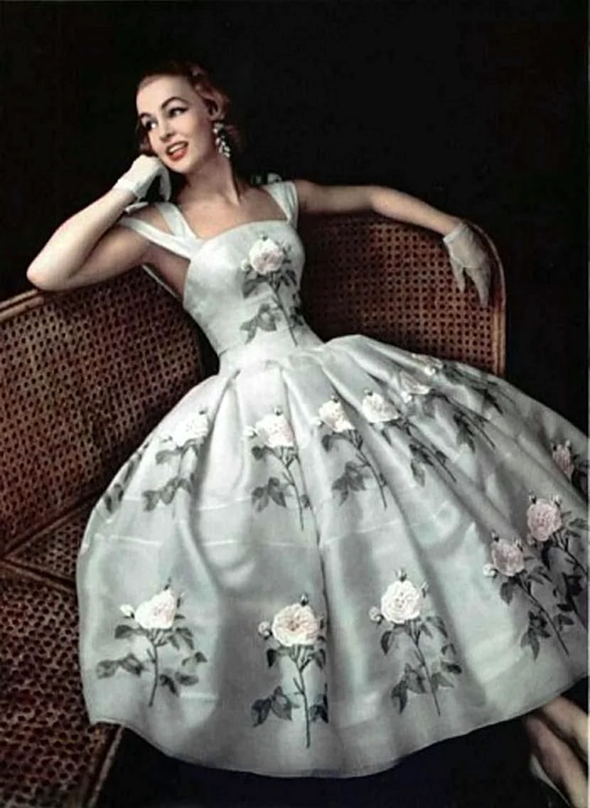 Платья 50-х годов. Красивая картинка