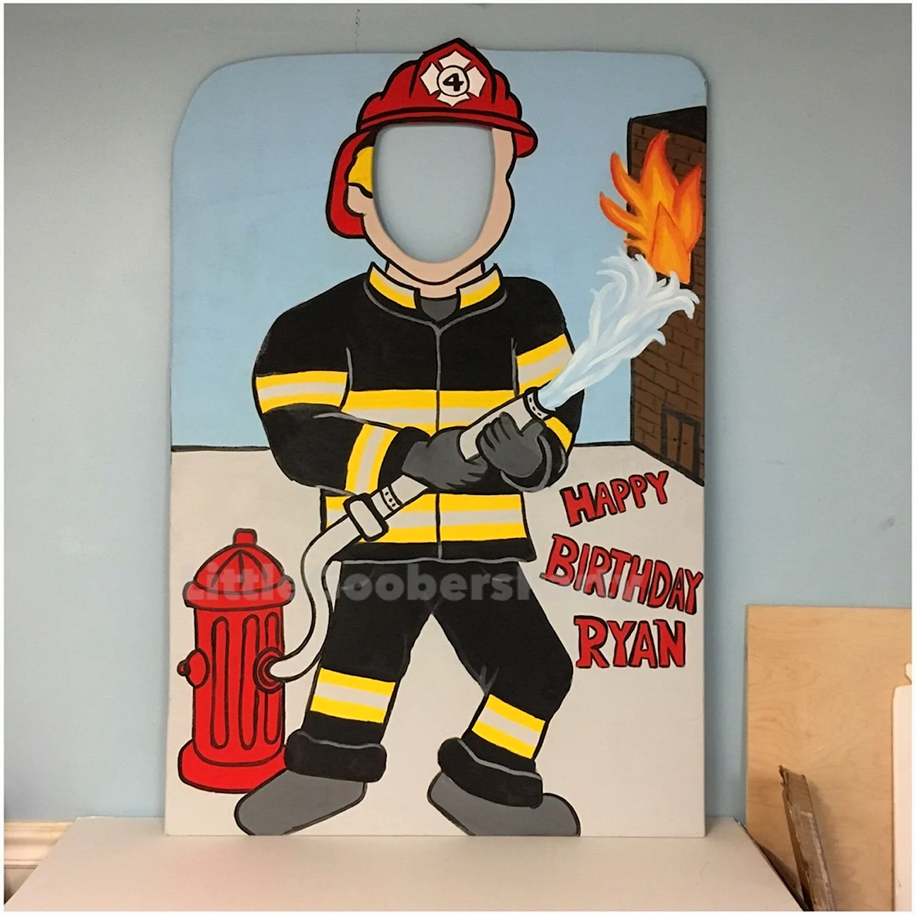 Поздравления с днём рождения пожарному. Красивая картинка
