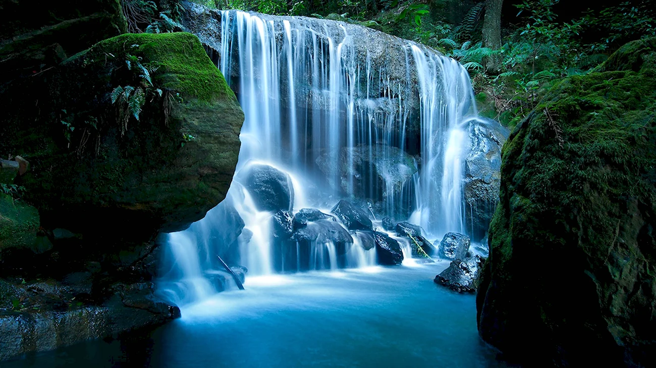 Природа водопад. Красивая картинка