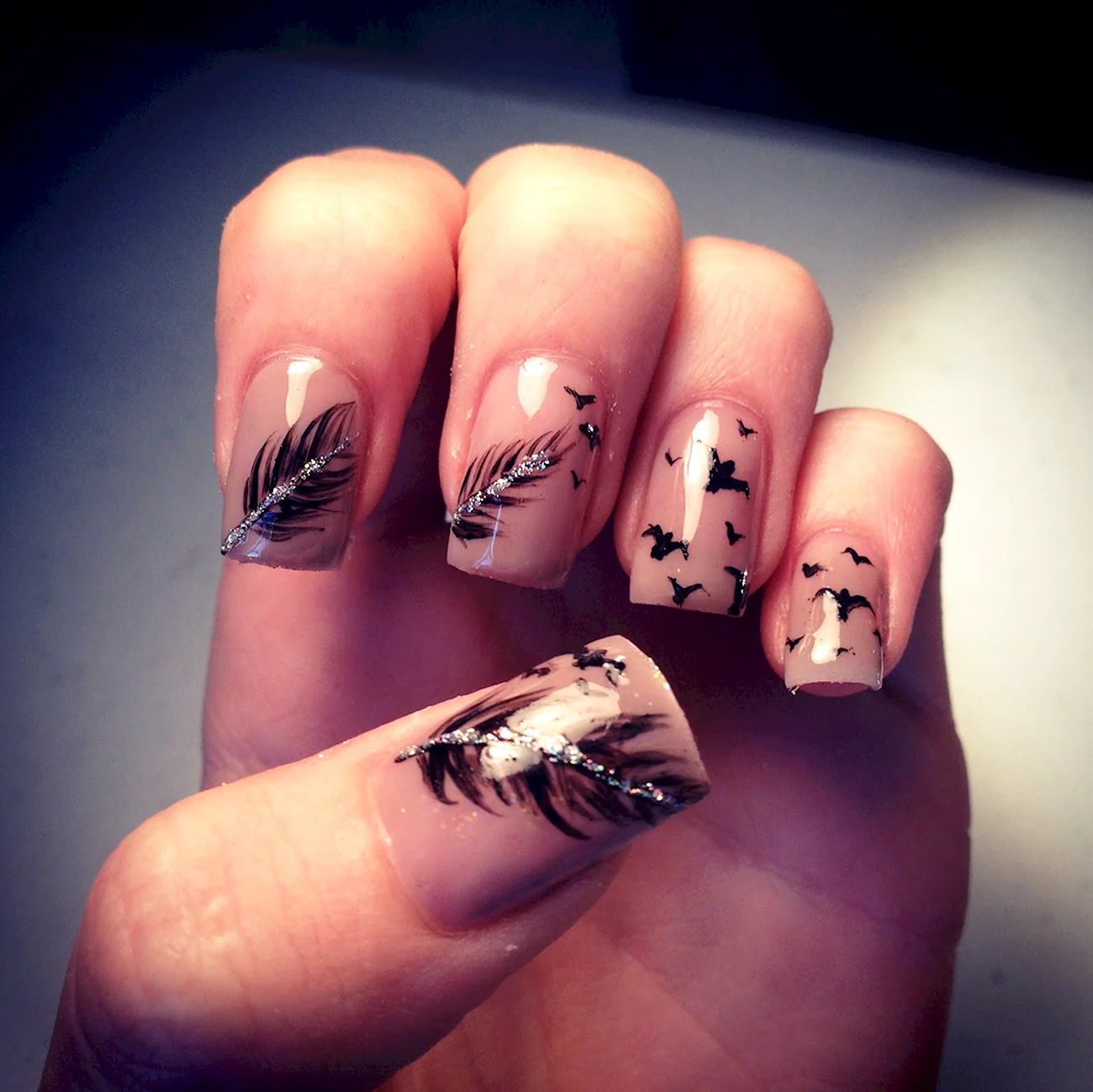 Птички на ногтях. Красивая картинка