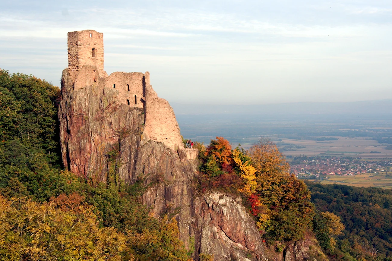 Развалины замка Клифф Германия. Картинка