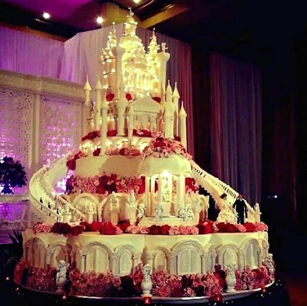 Ренат Агзамов торт замок Цвингер. Красивая картинка
