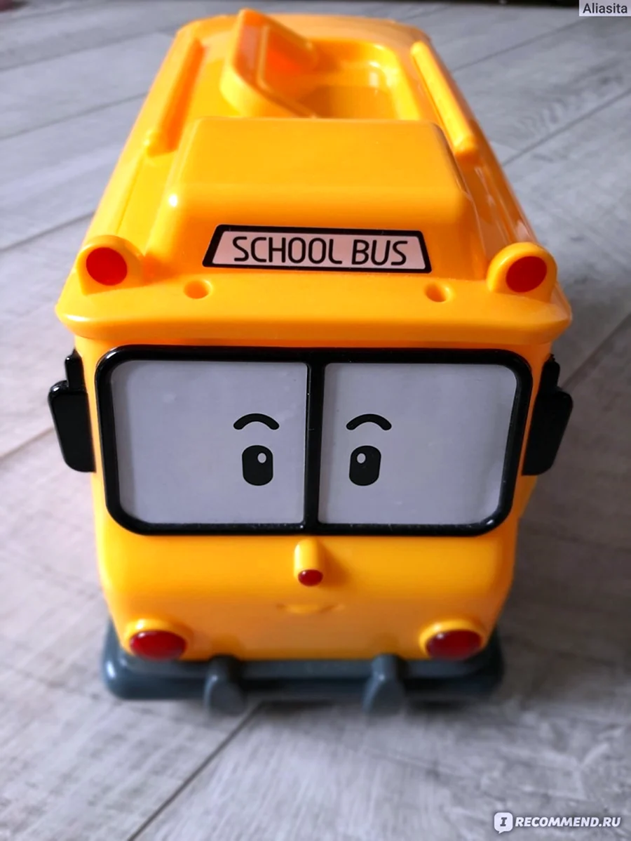 Робокар Поли автобус Скулби. Картинка из мультфильма
