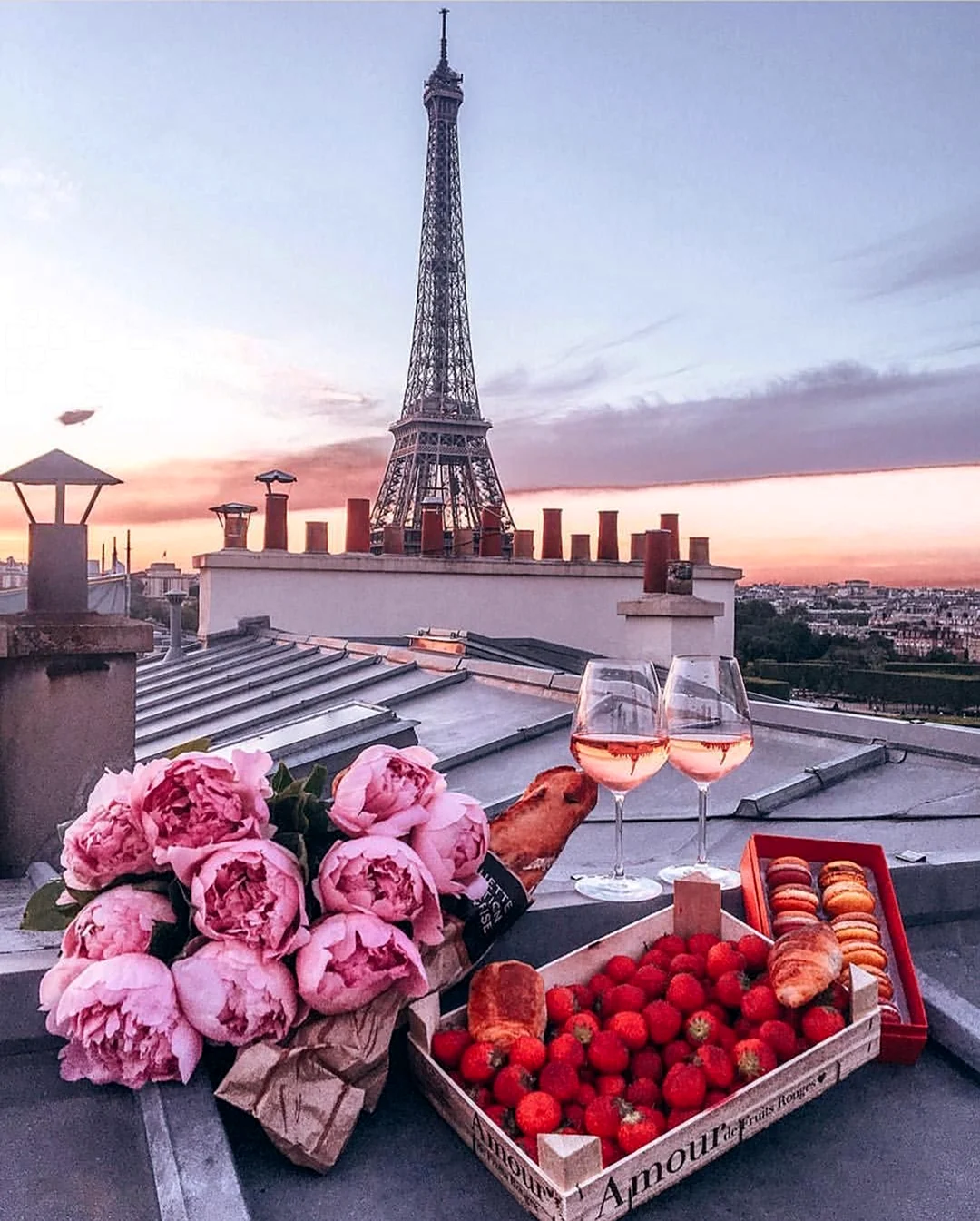 Романтичный Париж. Красивая картинка