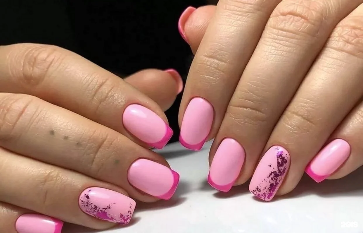 Розовые ногти. Красивая картинка