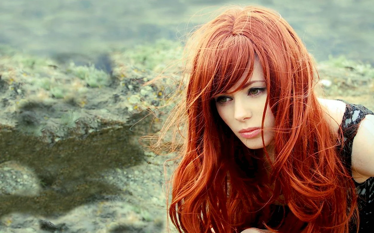 Рыжие волосы. Красивая девушка