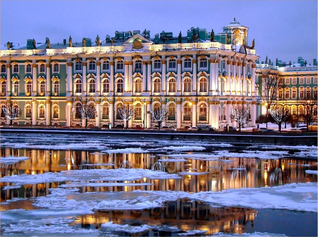 Санкт-Петербург Эрмитаж зимний дворец. Красивая картинка