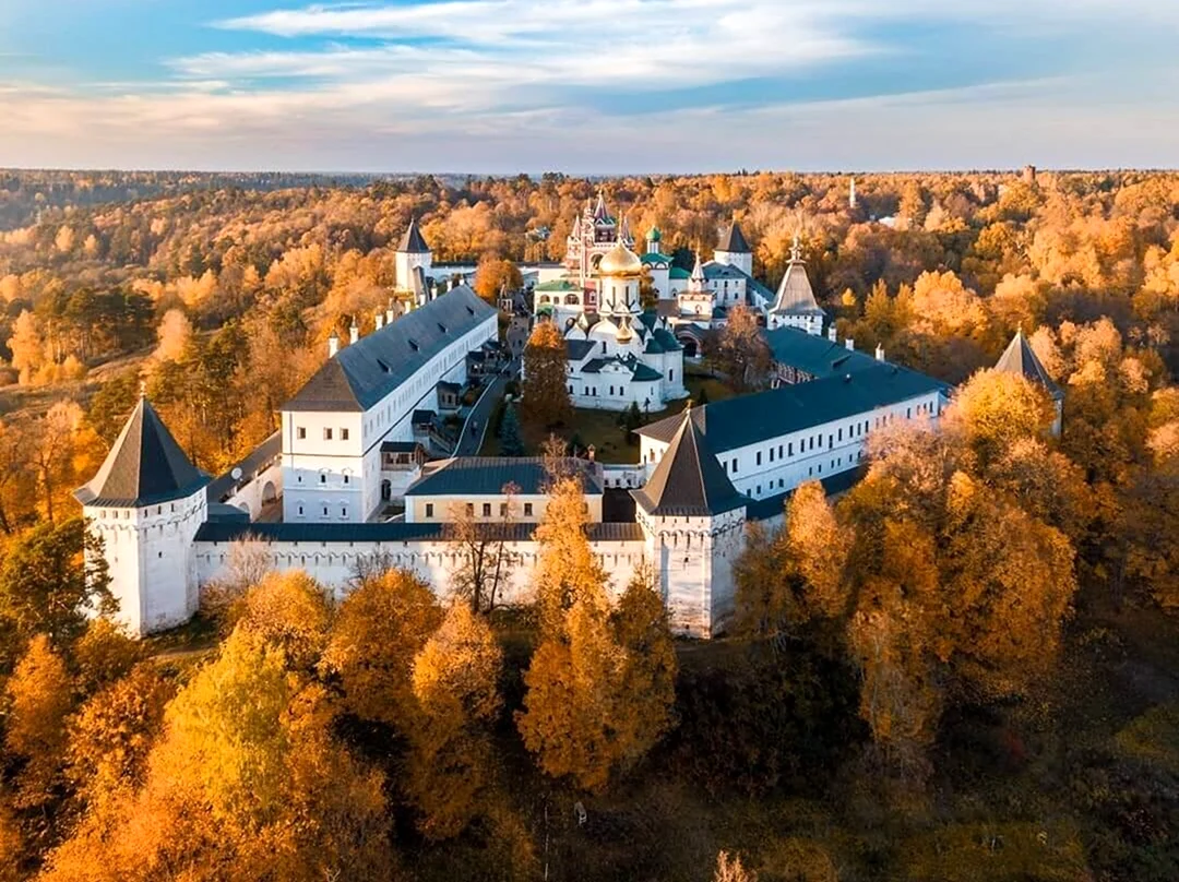 Саввино-Сторожевский ставропигиальный мужской монастырь Звенигород. Красивая картинка