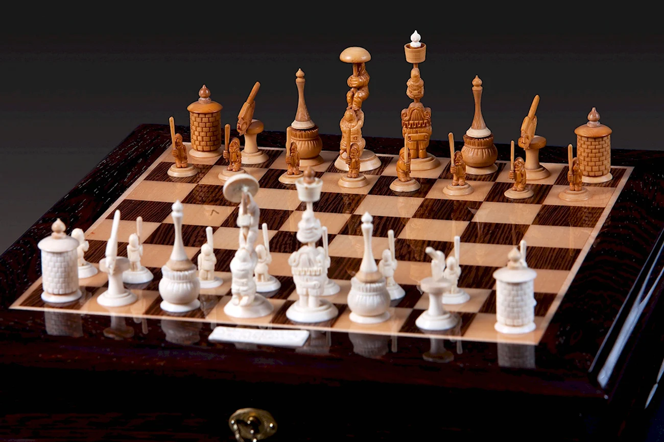 Шахматы Карпова Версаль. Красивая картинка